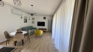 HiL's Bay View Apartments - 5