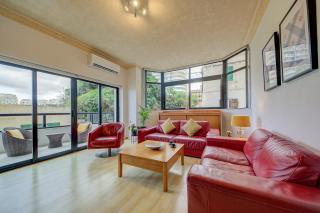 Vista Mare, Sea Front, Terrace, Free Parking - Sliema - 0