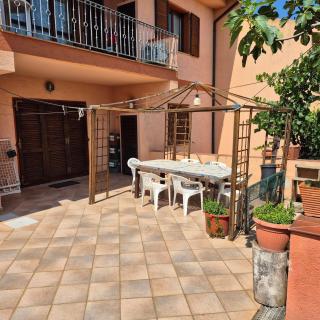 Two-room apartment with outdoor gazebo - Palau - 1
