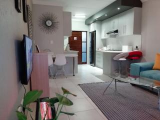 Willow House Escape - Your Home Away From Home - Vosburg - 5