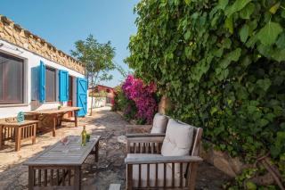 Mandorletti Essence - Private Courtyard & Nature - Geremeas - 5