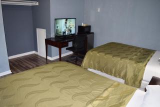 Friendship Motor Inn - Cedar Crest Manor - 9