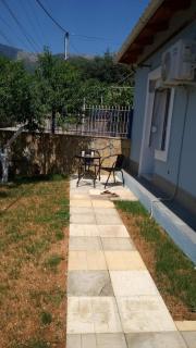 ChristAlex Guesthouse - Himarë - 6