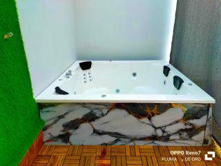 HERMOSA CASA CON JACUZZI Y Alberca - Tlajomulco de Zúñiga - 8