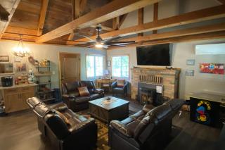 Little Cozy Cabin - Shaver Lake - 9
