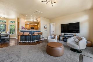 Panorama Peak Mountain Hideaway - Custer - 1