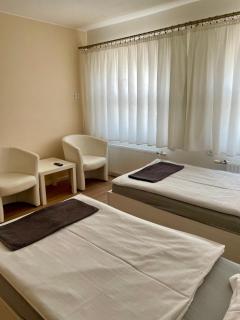 Penzion Apartmány Adamčík - Huštěnovice - 3