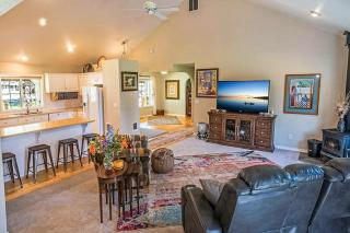 Cozy Sisters Home - Sisters - 7