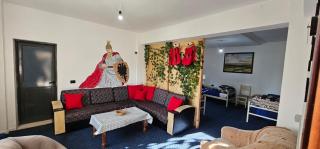 Stone House Hostel Elbasan - Elbasan - 0