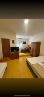 Apartmani na obali mora Tina - Sutomore - 0