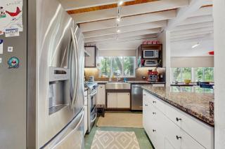 Cool Mid-Century Modern 3/2 - Austin - 2