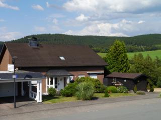 Unter den Wolken - Winterberg - 1