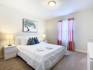 7BR Resort Home BBQ Pvt Pool - Davenport - 1