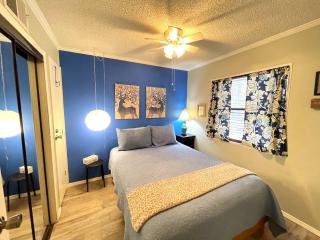 Cozy Creek Condo - 8