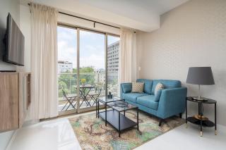 JR 7 Suites by Yellowkey - 2