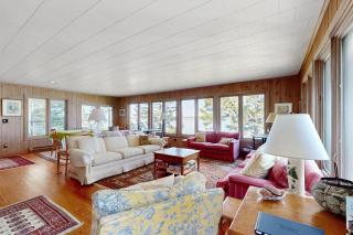 Maddock Cove Cabin - 1