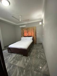 Luxury 4-Bedrom Home in Kumasi 5 mins to Airport - Kumasi - 5