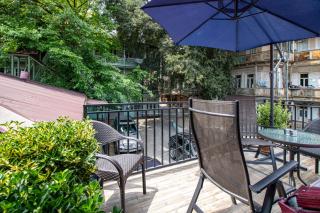 Green Garden Guesthouse - Tbilisi - 5
