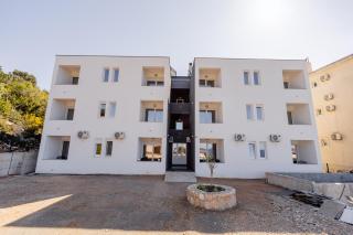 Aurora Apartments - Bar - 9