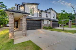 Game-Day Getaway Less Than 1 Mi to ATandT Stadium - Arlington - 9