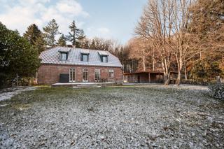 GUT KLETKAMP "Försterei" - Freistehendes Backsteinhaus mit 4 Schlafzimmern ruhig am Waldrand gelegen I Kamin I Garten & Terrasse I 15 Min zur Ostsee I 3 Bäder I Küche I Parkplatz I WLAN - Kletkamp - 7