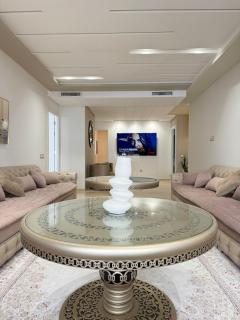 Luxe Family Apartment Near Beachfront - Tangeri - 3