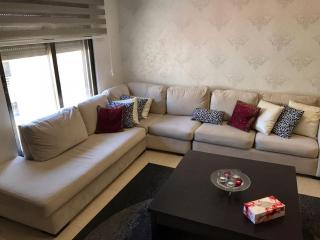 Peaceful apartment in Amman 7th Circle near Cozmo - Amman - 1