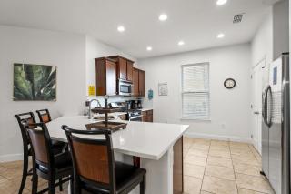 Spacious 5BR,4BA Solterra Resort Home w Private Pool & Resort Amenities! - 0