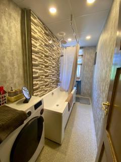 Cozy Apartment in Ventspils, Sleeps 4, Near Beach, Parks and City Attractions - Ventspils - 3