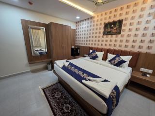 Hotel Deccan Park - 8