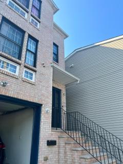 Comfy Cozy 2 bed minute EWR NYC - Newark - 6