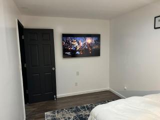 Comfy Cozy 2 bed minute EWR NYC - Newark - 4