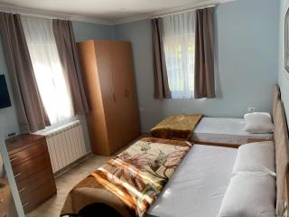Imperio Hotel & Camping - Bogë - 1