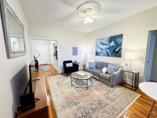 2 Bed, In Unit Laundry, Boston College, Balcony - Boston - 7