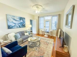 2 Bed, In Unit Laundry, Boston College, Balcony - Boston - 9