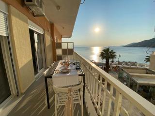 Beachfront 2Bedroom Flat SeaView - Loutraki - 0