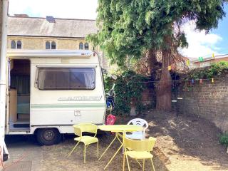 Charming Motorhome Adventure in the Heart of Maidstone - 6