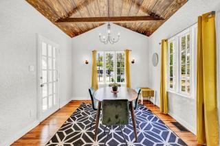 Spanish Beach Bungalow 4br 2bath - Daytona Beach - 1