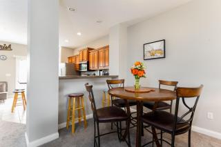 Dublin Village Townhome - South Bend - 8