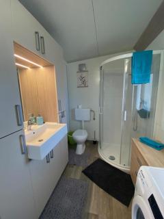 Ra, cozy familly place, free parking, near beach, in Kamp Maslina Drage - 3