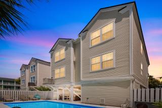 A Sandy Situation - 1