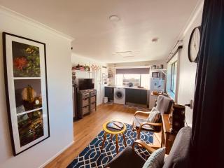 Adorable Self Contained One Bedroom Studio - Rotorua - 8
