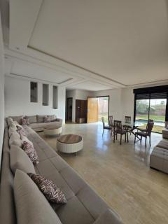 Villa Dar Daraa with Pool - Najem - 3