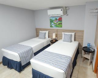 Hotel Los Altos Express "La Centroamerica" - Managua - 1