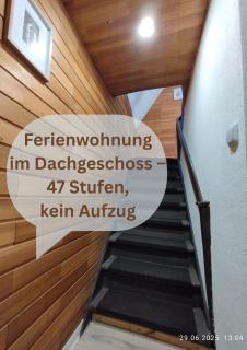 Dachgeschosswohnung in der Altstadt inklusive Parkplatz - Alsfeld - 1