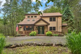 Big Bass Lake Wooded Cabin Hot Tub Getaway - Lehigh - 9