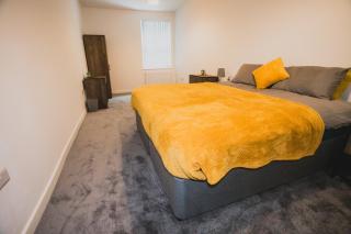 Large Room in Shared House - Stoke on Trent - 2