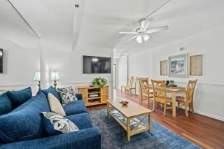 Sanabel 414 Lovely Oceanfront Condo with Jacuzzi Tub - Myrtle Beach - 9