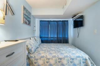 San a bel 610 Lovely 2 BR Ocean Front Condo with an Indoor Swimming Pool and Ocean Front Hot Tub - Myrtle Beach - 3