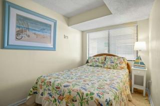 Cozy Oceanfront Condo: Sanabel 608 with Indoor Pool and Outdoor Hot tub - Myrtle Beach - 7